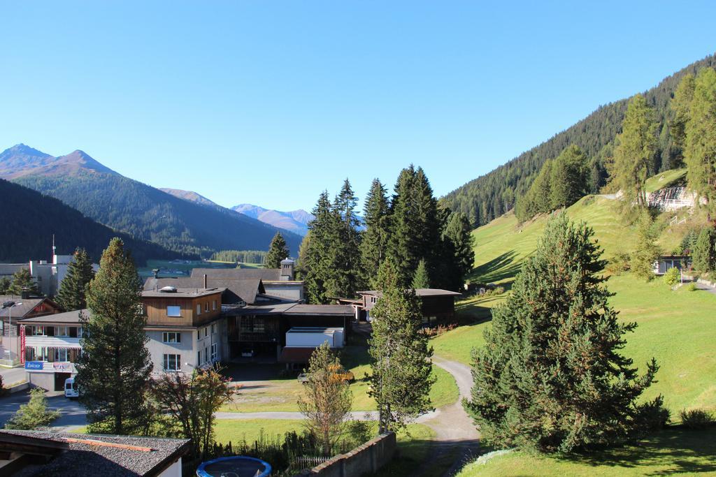 Alberti 5 Davos Bilik gambar